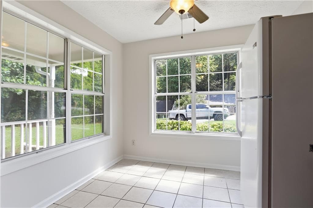 2 bedroom, 2 bathroom, 1,124 sq ft townhouse under contract at 5137 Hill Farm Drive, Woodstock, GA 30188 — photo 9