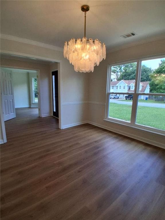 5 bedroom, 3 bathroom, 2,168 sq ft single family residence for sale at 8495 Glendevon Court, Riverdale, GA 30274 — photo 3