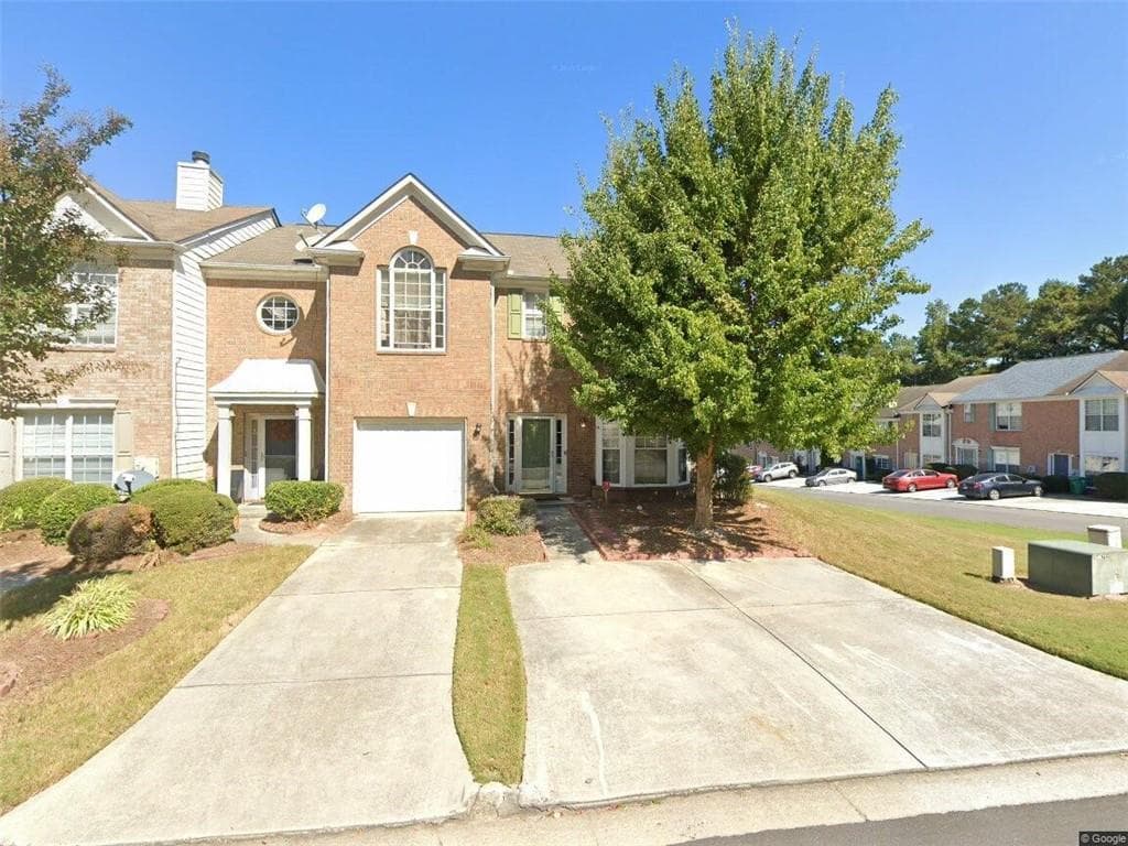 2 bedroom, 3 bathroom, 1,504 sq ft townhouse for sale at 2721 Parkway Trail, Lithonia, GA 30058