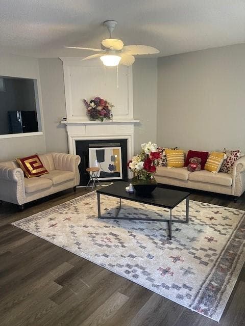 2 bedroom, 3 bathroom, 1,504 sq ft townhouse for sale at 2721 Parkway Trail, Lithonia, GA 30058 — photo 3
