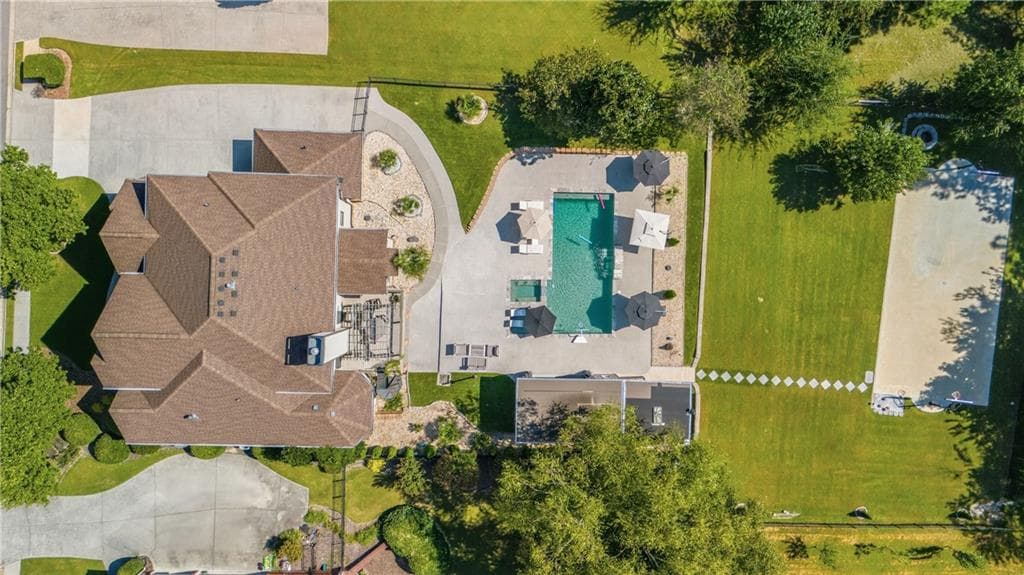 5 bedroom, 6 bathroom, 5,711 sq ft single family residence for sale at 2711 Trailing Ivy Way, Buford, GA 30519 — photo 4