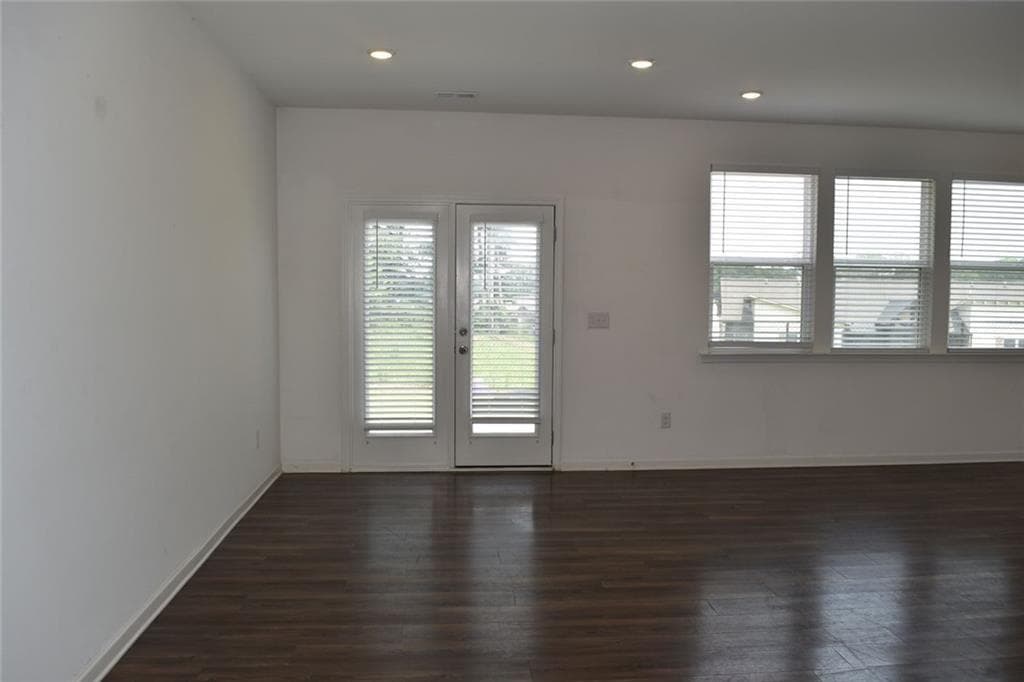 3 bedroom, 3 bathroom, 1,854 sq ft townhouse for rent at 190 Mission Boulevard, Pendergrass, GA 30567 for $1,900 a month — photo 6