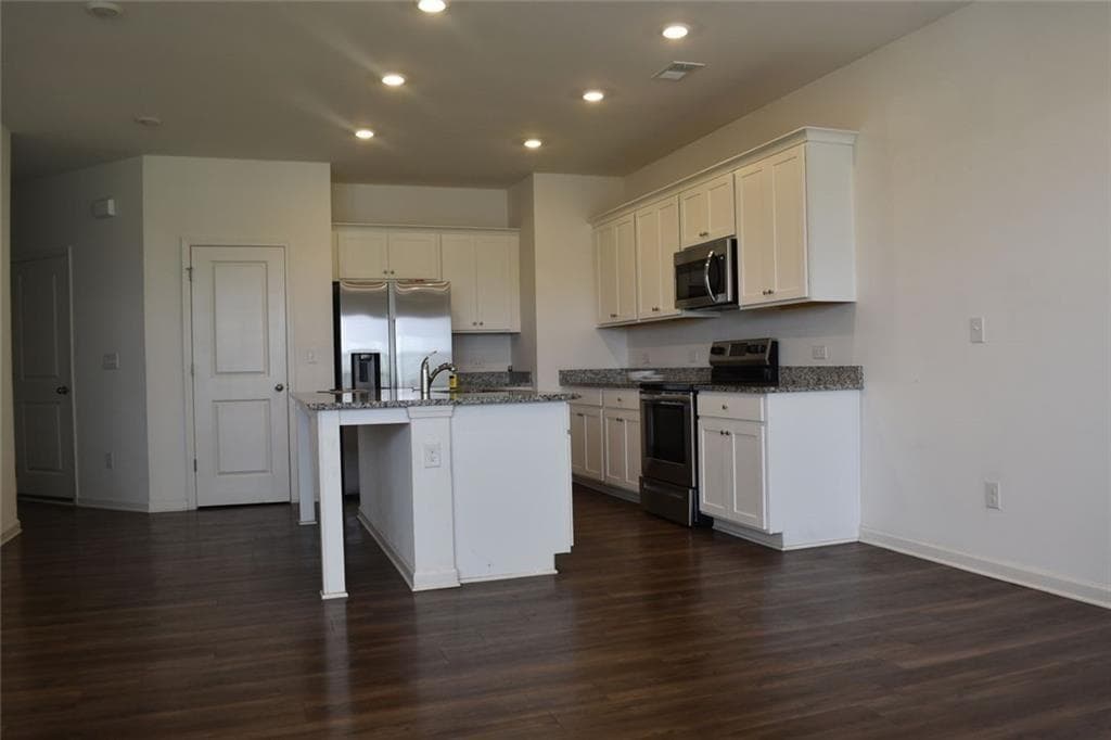 3 bedroom, 3 bathroom, 1,854 sq ft townhouse for rent at 190 Mission Boulevard, Pendergrass, GA 30567 for $1,900 a month — photo 7