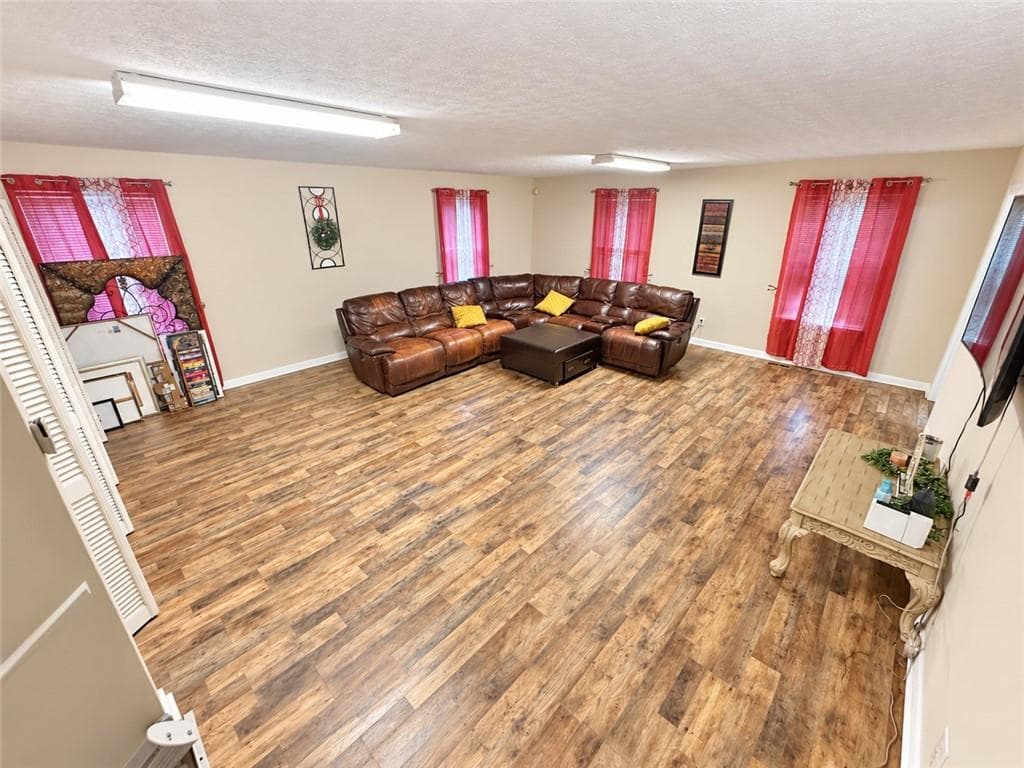 4 bedroom, 3 bathroom, 2,206 sq ft single family residence for sale at 138 Mountain Oaks Drive, Carrollton, GA 30116 — photo 8