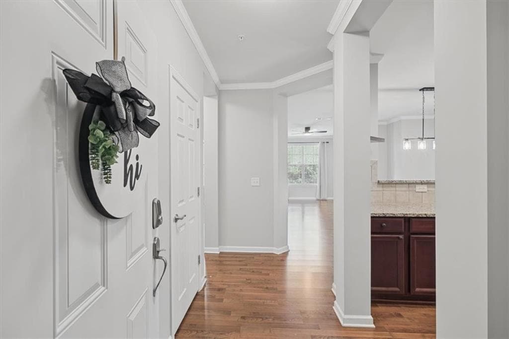 2 bedroom, 2 bathroom, 1,175 sq ft condominium under contract at 4805 W Village Way 3307, Smyrna, GA 30080 — photo 3