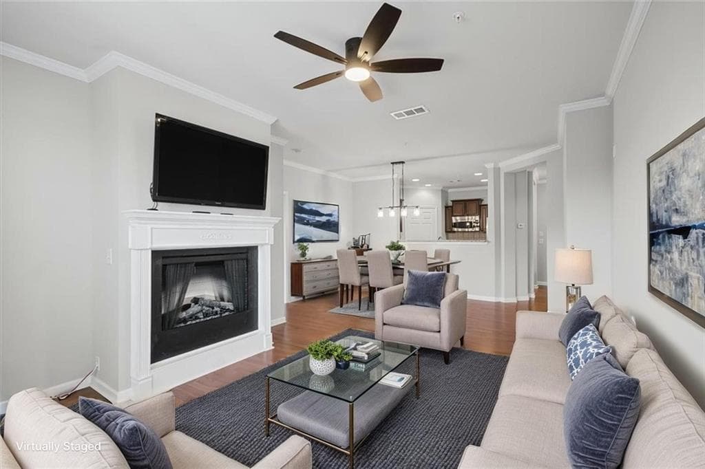 2 bedroom, 2 bathroom, 1,175 sq ft condominium under contract at 4805 W Village Way 3307, Smyrna, GA 30080 — photo 4