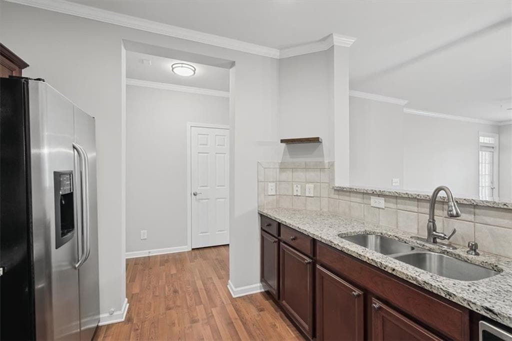 2 bedroom, 2 bathroom, 1,175 sq ft condominium under contract at 4805 W Village Way 3307, Smyrna, GA 30080 — photo 7