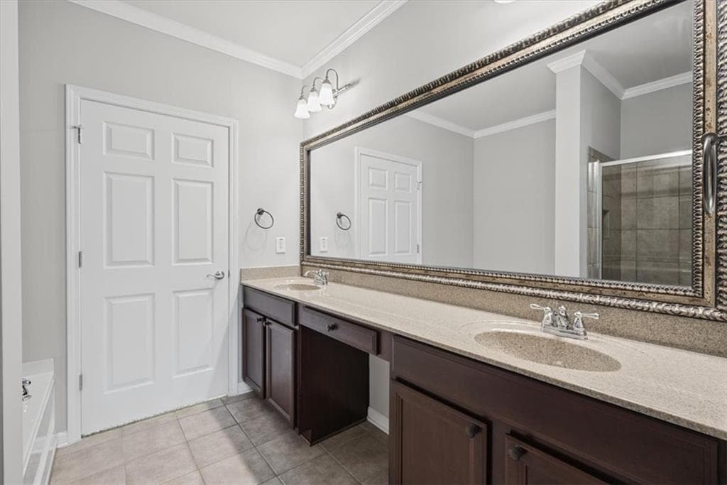 2 bedroom, 2 bathroom, 1,175 sq ft condominium under contract at 4805 W Village Way 3307, Smyrna, GA 30080 — photo 9