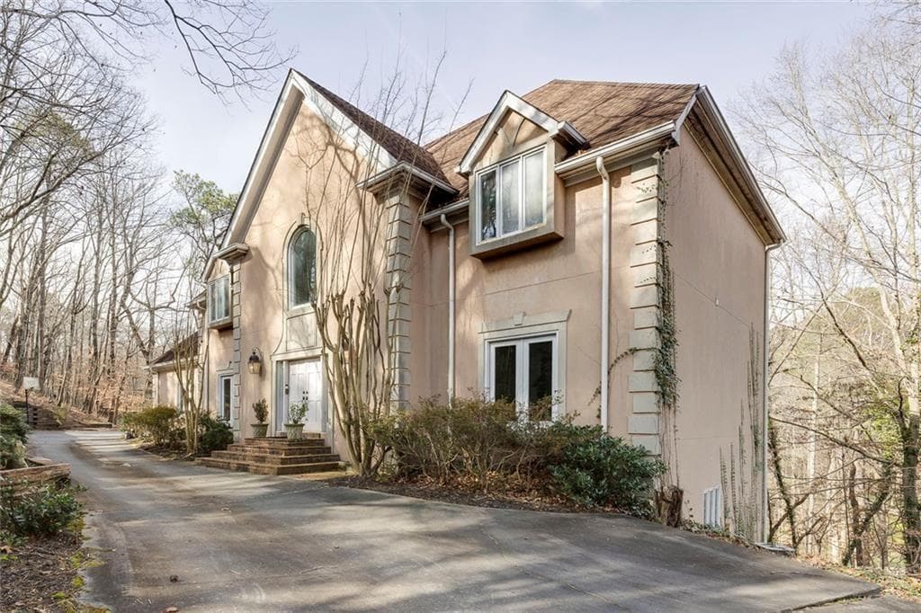 5 bedroom, 6 bathroom, 6,800 sq ft single family residence for sale at 5105 Jett Forest Trail, Atlanta, GA 30327 — photo 5