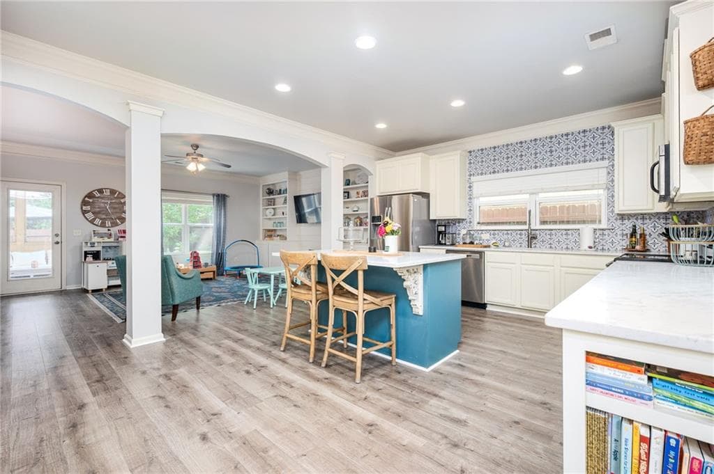 4 bedroom, 4 bathroom, 2,741 sq ft single family residence for sale at 451 Village View, Woodstock, GA 30188 — photo 3