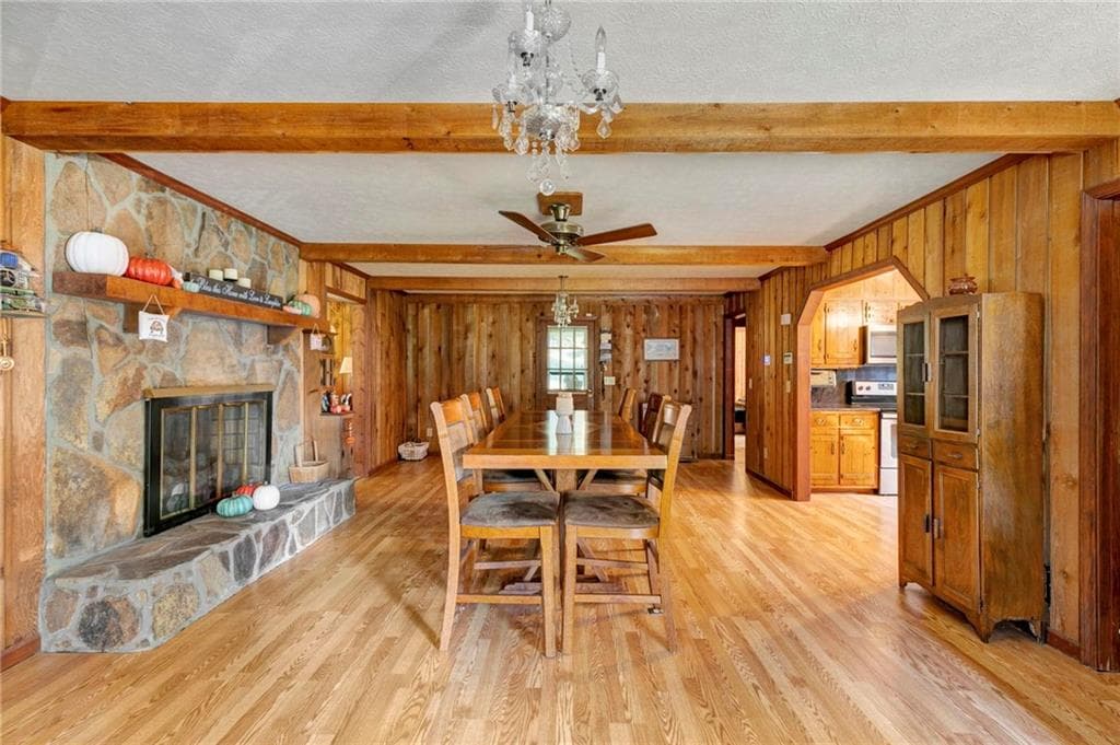 3 bedroom, 3 bathroom, 4,308 sq ft single family residence for sale at 1687 NE Hickory Level Road, Villa Rica, GA 30180 — photo 6
