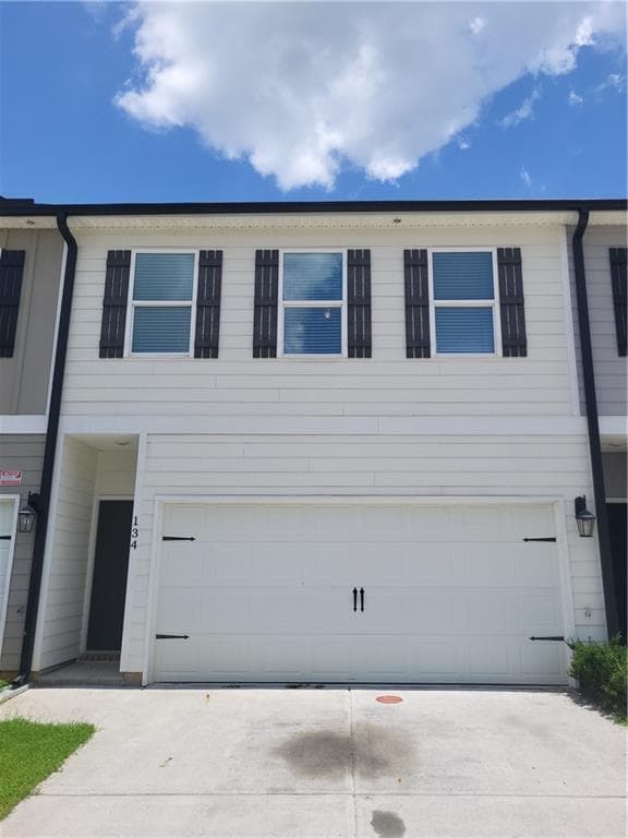 3 bedroom, 3 bathroom, 1,664 sq ft townhouse for rent at 134 Brexley Drive, Calhoun, GA 30701 for $1,595 a month