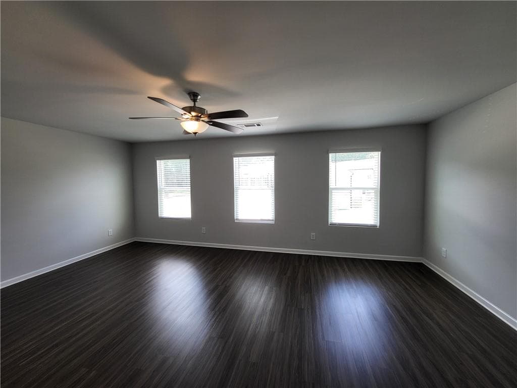 3 bedroom, 3 bathroom, 1,664 sq ft townhouse for rent at 134 Brexley Drive, Calhoun, GA 30701 for $1,595 a month — photo 9