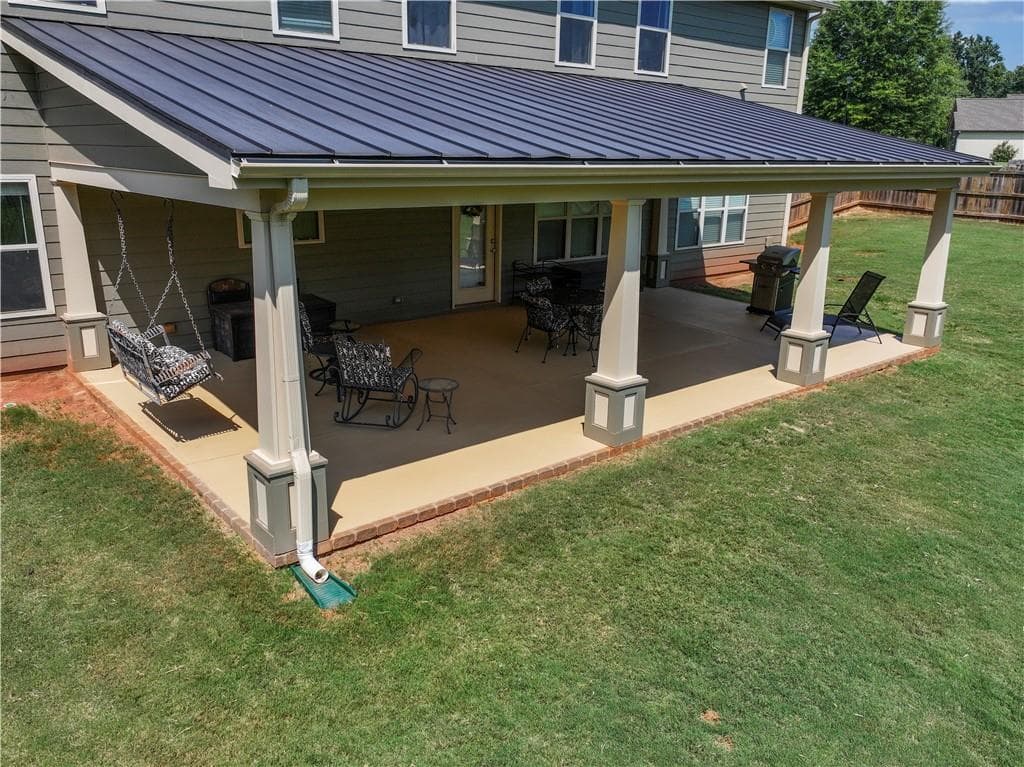 4 bedroom, 3 bathroom, 3,550 sq ft single family residence for sale at 5727 Pleasant Woods Drive, Flowery Branch, GA 30542 — photo 4