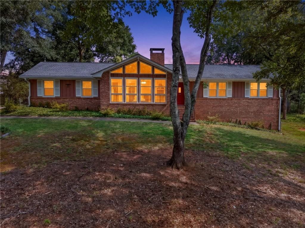 3 bedroom, 2 bathroom, 1,705 sq ft single family residence under contract at 90 Burnett Way, Alpharetta, GA 30009