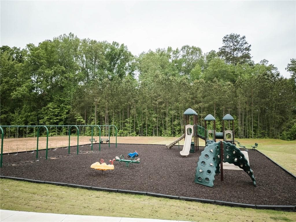 4 bedroom, 4 bathroom, 2,860 sq ft single family residence for sale at 206 Freshwater Court, LaGrange, GA 30241 — photo 9