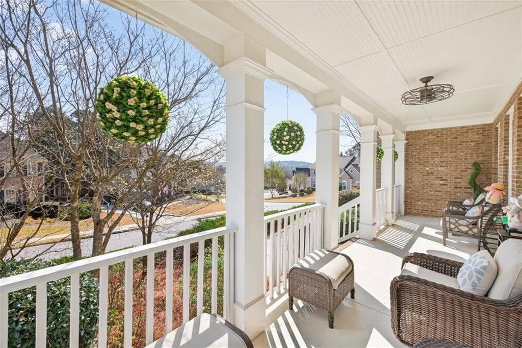 6 bedroom, 5 bathroom, 4,600 sq ft single family residence for sale at 1710 Winter Jasmine Drive, Dacula, GA 30019 — photo 3