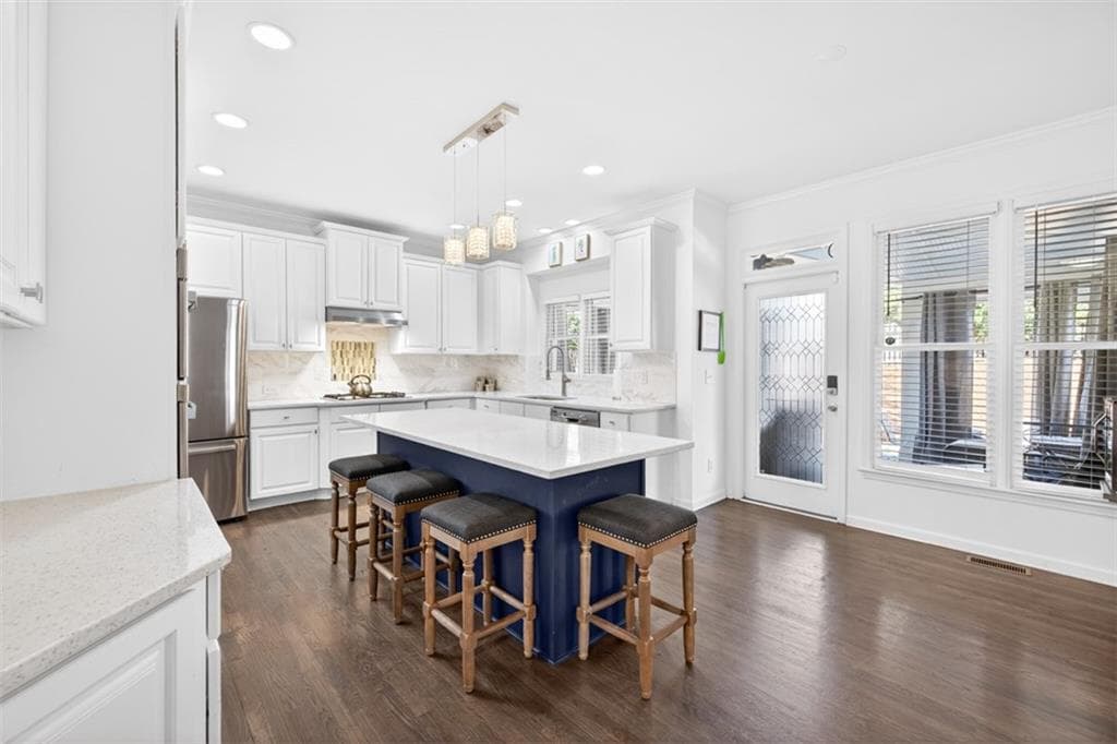 6 bedroom, 5 bathroom, 4,600 sq ft single family residence for sale at 1710 Winter Jasmine Drive, Dacula, GA 30019 — photo 8