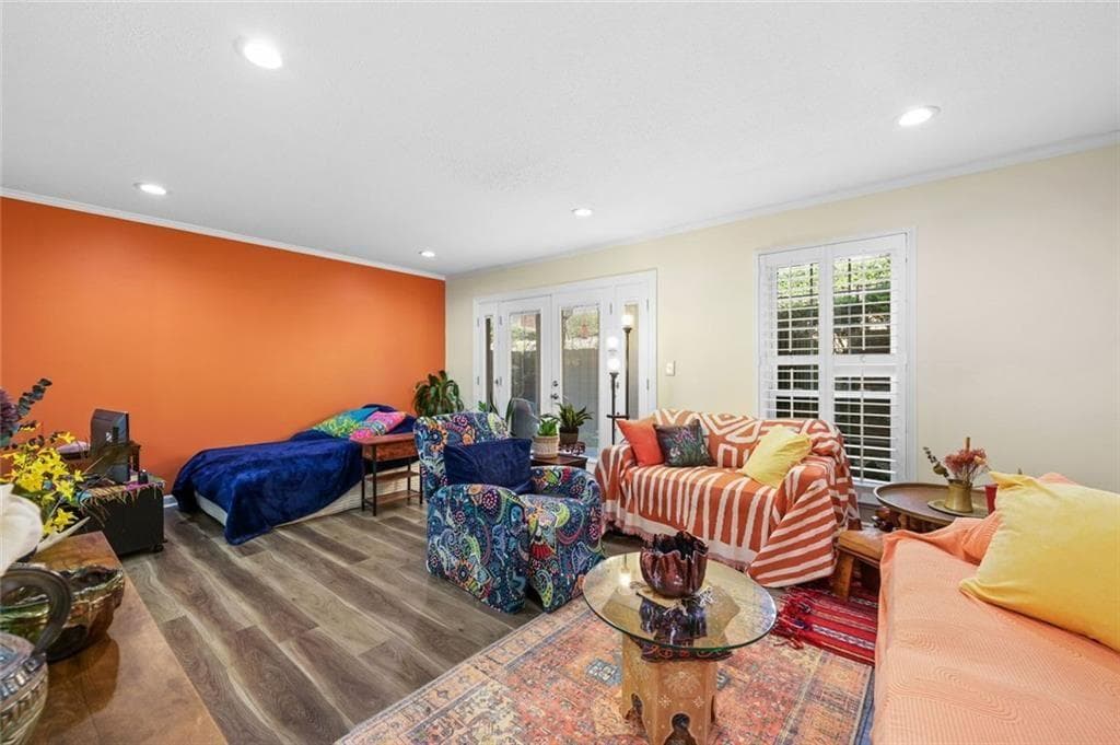 2 bedroom, 2 bathroom, 1,256 sq ft condominium for sale at 6851 Roswell Road F3, Sandy Springs, GA 30328 — photo 4