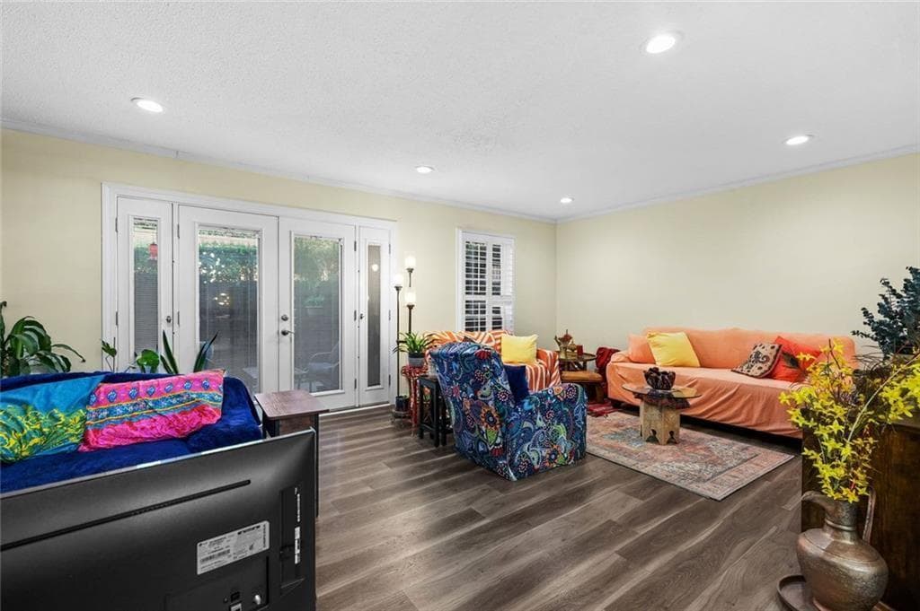 2 bedroom, 2 bathroom, 1,256 sq ft condominium for sale at 6851 Roswell Road F3, Sandy Springs, GA 30328 — photo 5