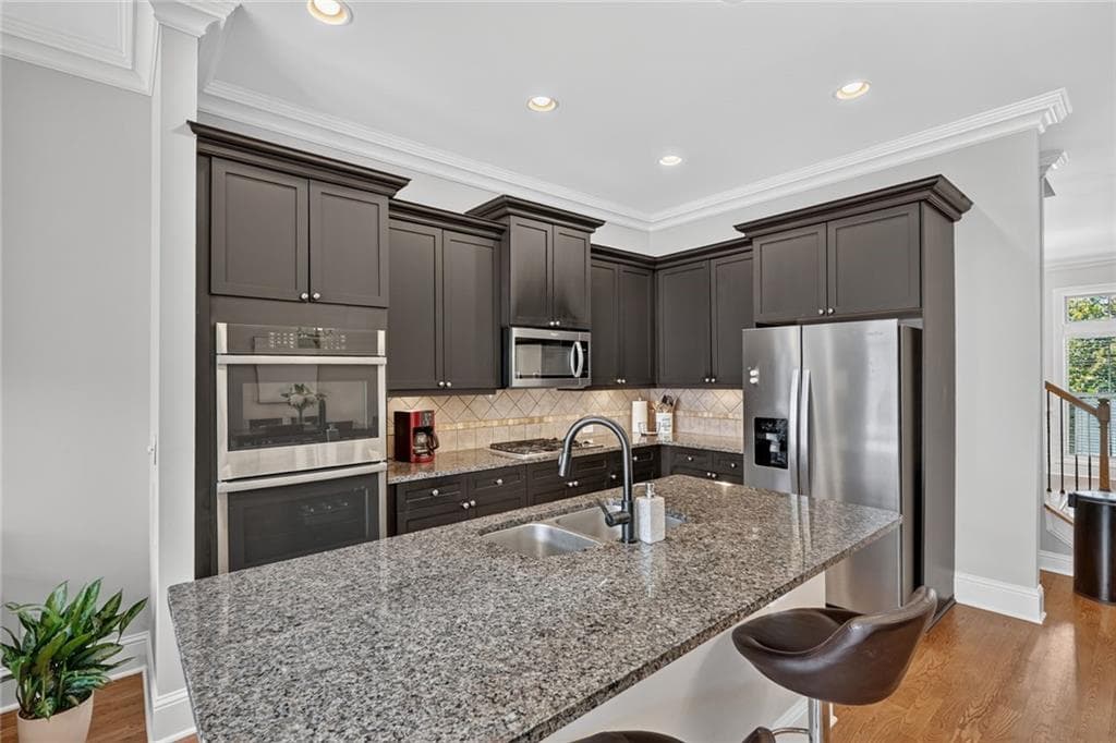 3 bedroom, 4 bathroom, 2,193 sq ft townhouse for sale at 1738 Breyerton Drive, Atlanta, GA 30329 — photo 5
