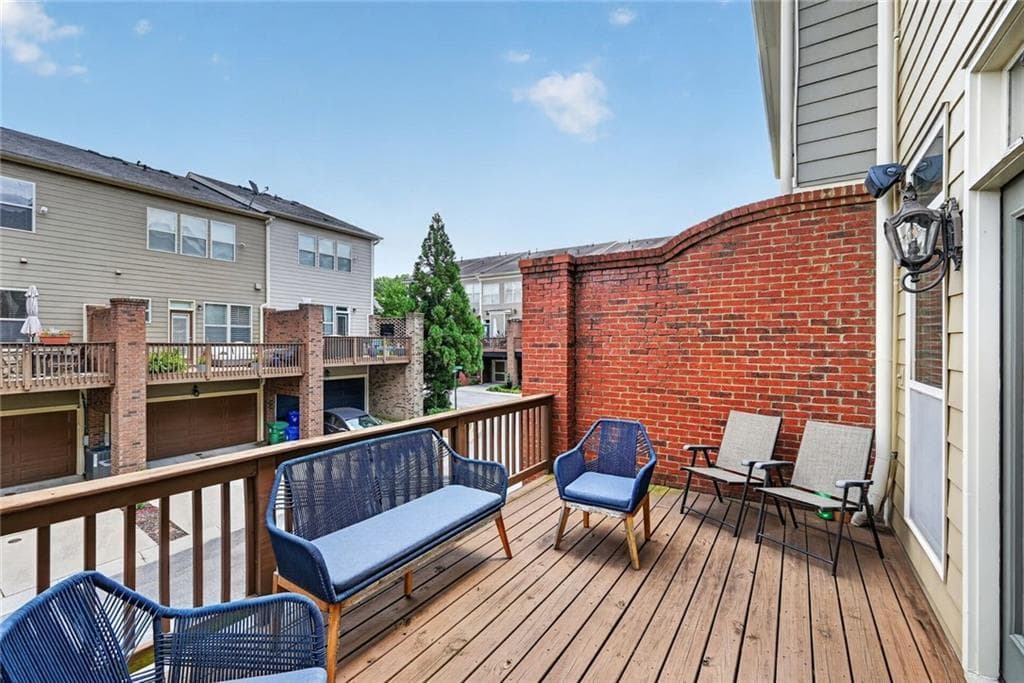 3 bedroom, 4 bathroom, 2,193 sq ft townhouse for sale at 1738 Breyerton Drive, Atlanta, GA 30329 — photo 8
