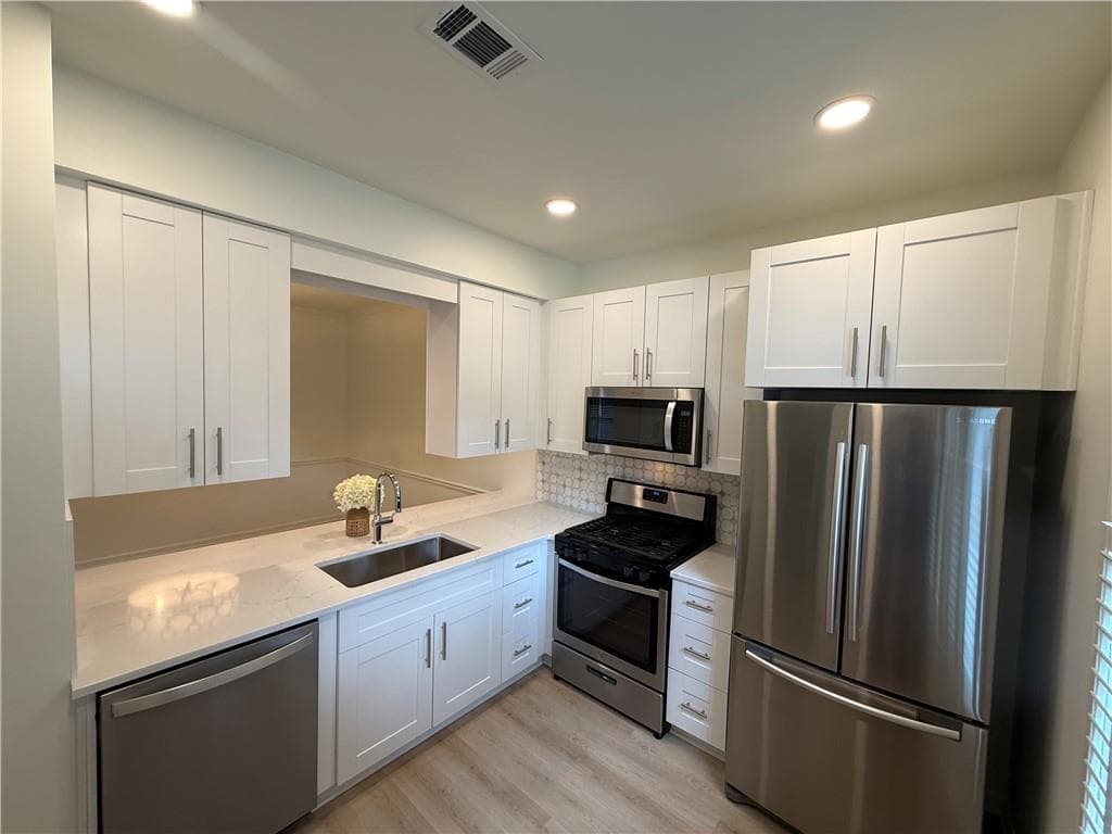 2 bedroom, 2 bathroom, 1,250 sq ft condominium for sale at 183 Victoria Way, Roswell, GA 30075 — photo 7