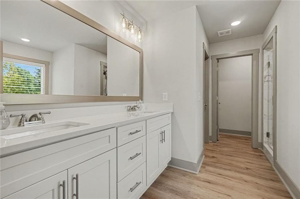 5 bedroom, 3 bathroom, 3,003 sq ft single family residence for sale at 878 Forrester Cemetery Road, Covington, GA 30014 — photo 7