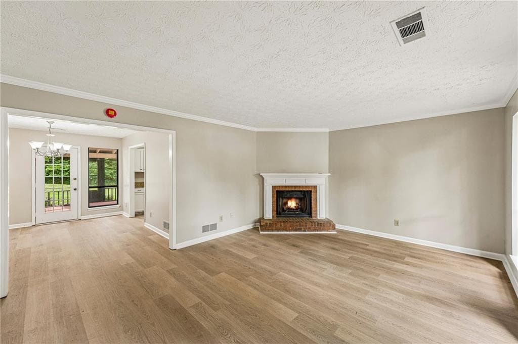 2 bedroom, 3 bathroom, 1,242 sq ft townhouse for sale at 3190 Cape Circle, Alpharetta, GA 30009 — photo 2
