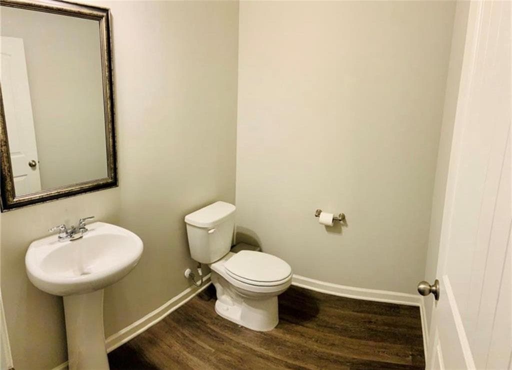 4 bedroom, 3 bathroom, 1,979 sq ft single family residence for rent at 5709 Turnstone Trail, Flowery Branch, GA 30542 for $2,250 a month — photo 4