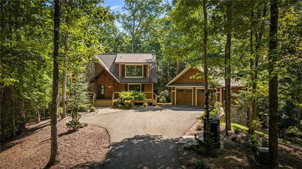 4 bedroom, 4 bathroom, 1,482 sq ft single family residence for sale at 2634 Mountain Tops Road, Blue Ridge, GA 30513 — photo 3