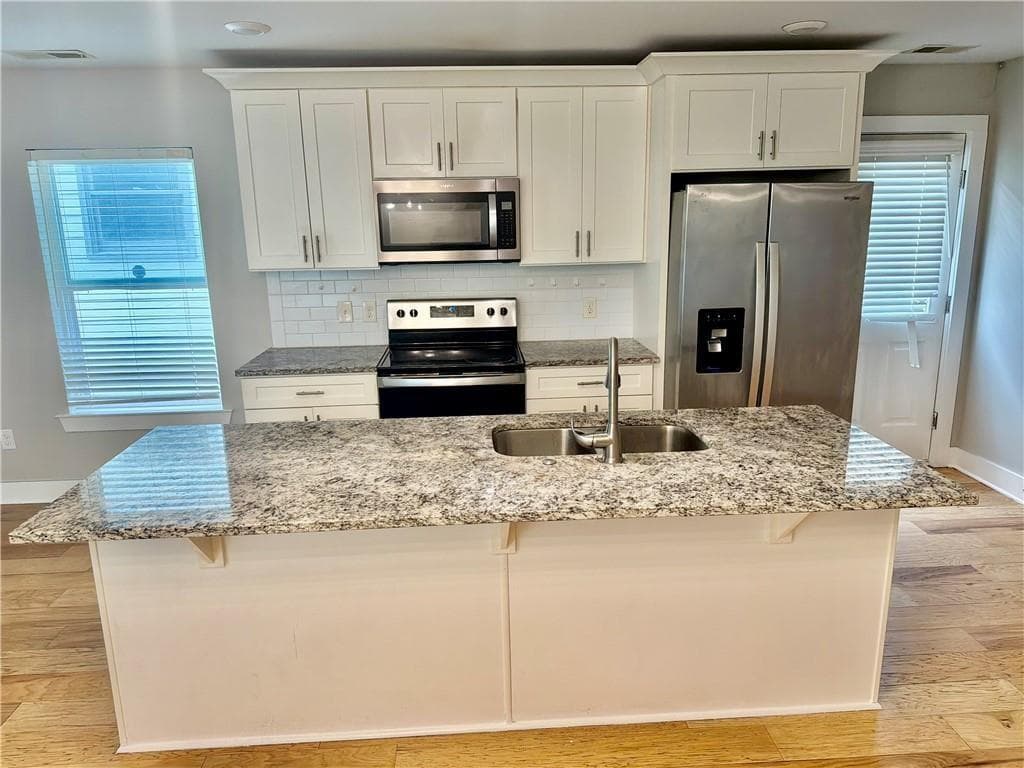 1 bedroom, 1 bathroom, 698 sq ft single family residence for sale at 946 Hubbard Street, Atlanta, GA 30310 — photo 4