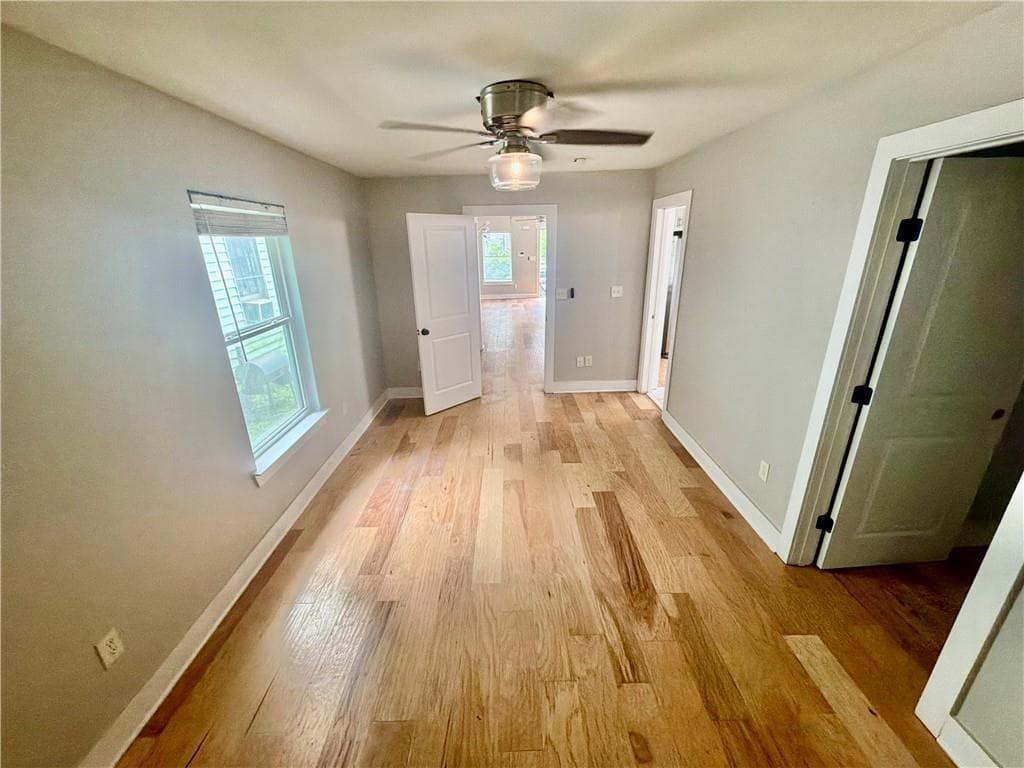 1 bedroom, 1 bathroom, 698 sq ft single family residence for sale at 946 Hubbard Street, Atlanta, GA 30310 — photo 8