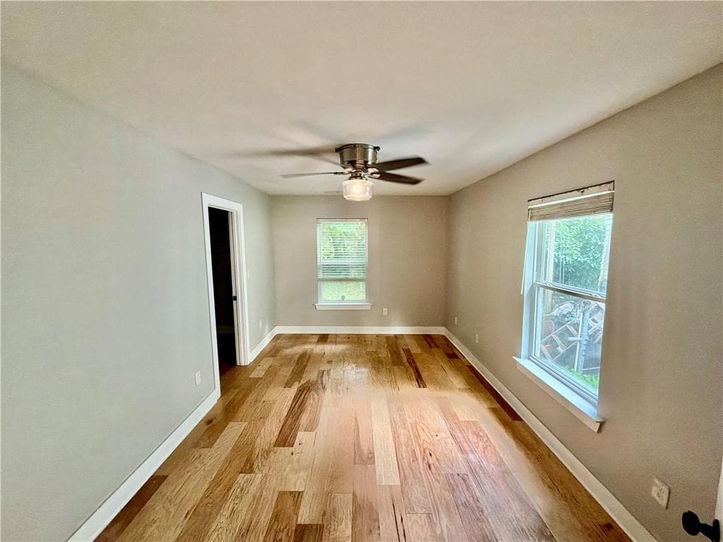 1 bedroom, 1 bathroom, 698 sq ft single family residence for sale at 946 Hubbard Street, Atlanta, GA 30310 — photo 9