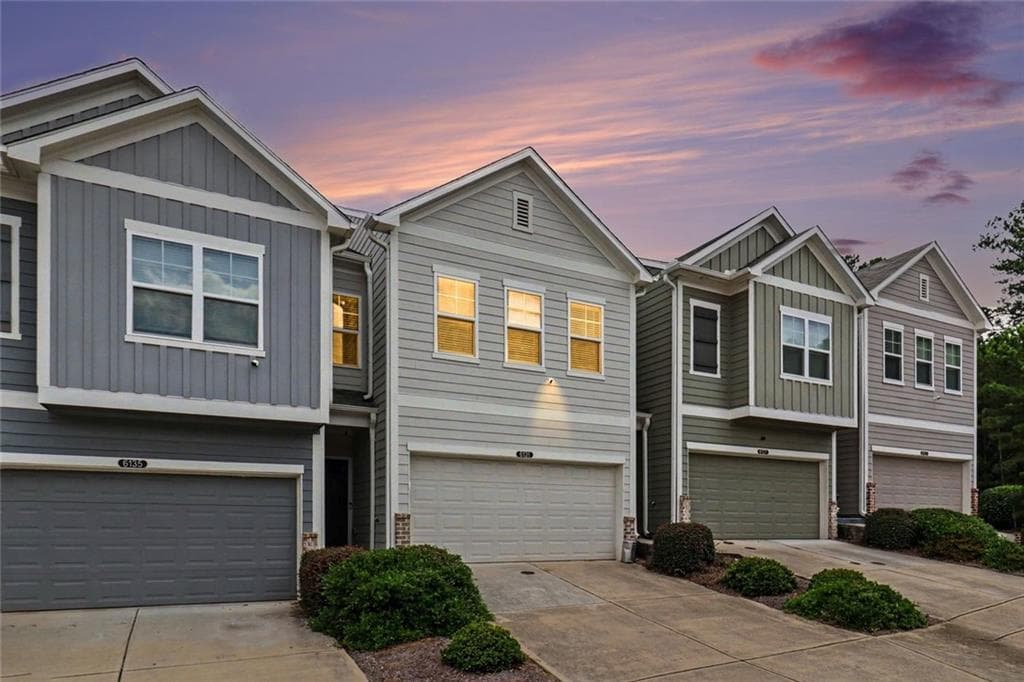 3 bedroom, 3 bathroom, 1,784 sq ft townhouse for sale at 6131 Centennial Run, Atlanta, GA 30349