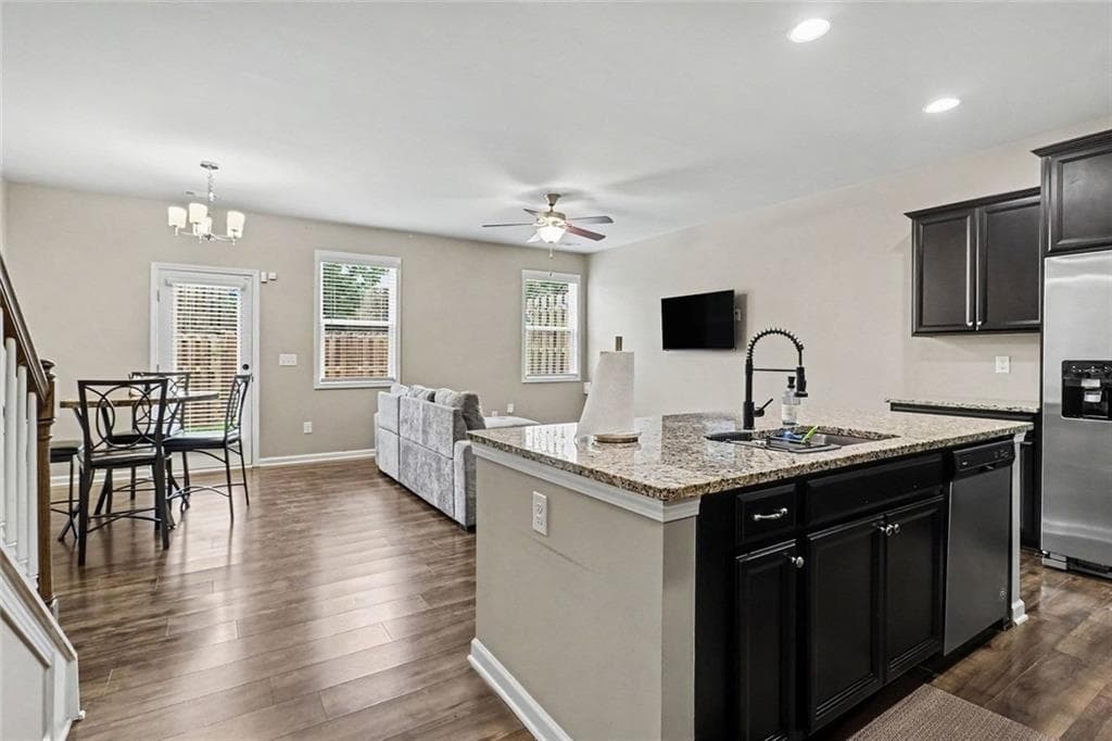 3 bedroom, 3 bathroom, 1,784 sq ft townhouse for sale at 6131 Centennial Run, Atlanta, GA 30349 — photo 8