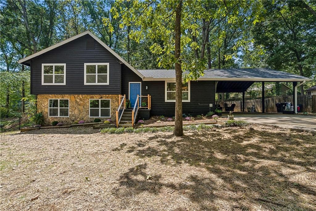 4 bedroom, 2 bathroom, 1,824 sq ft single family residence under contract at 158 Longview Road, Stockbridge, GA 30281