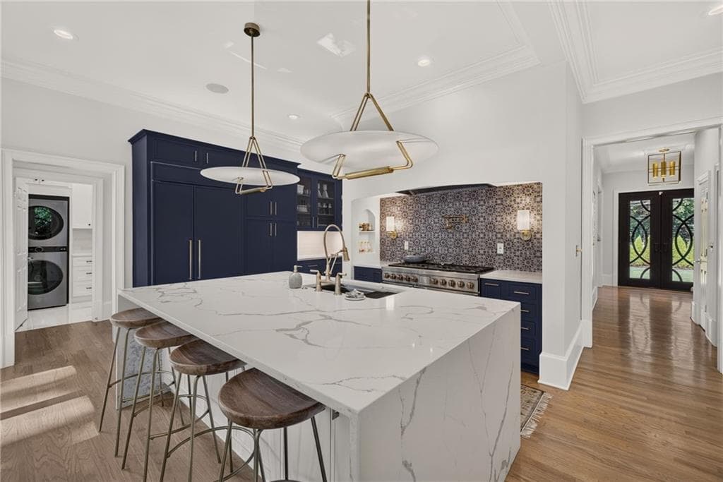 5 bedroom, 5 bathroom, 4,661 sq ft single family residence under contract at 670 Mount Paran Road, Sandy Springs, GA 30327 — photo 9