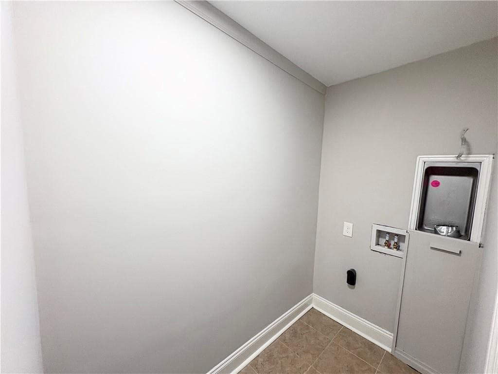 2 bedroom, 1 bathroom, 1,115 sq ft single family residence for sale at 5715 Harding Drive, Mableton, GA 30126 — photo 7