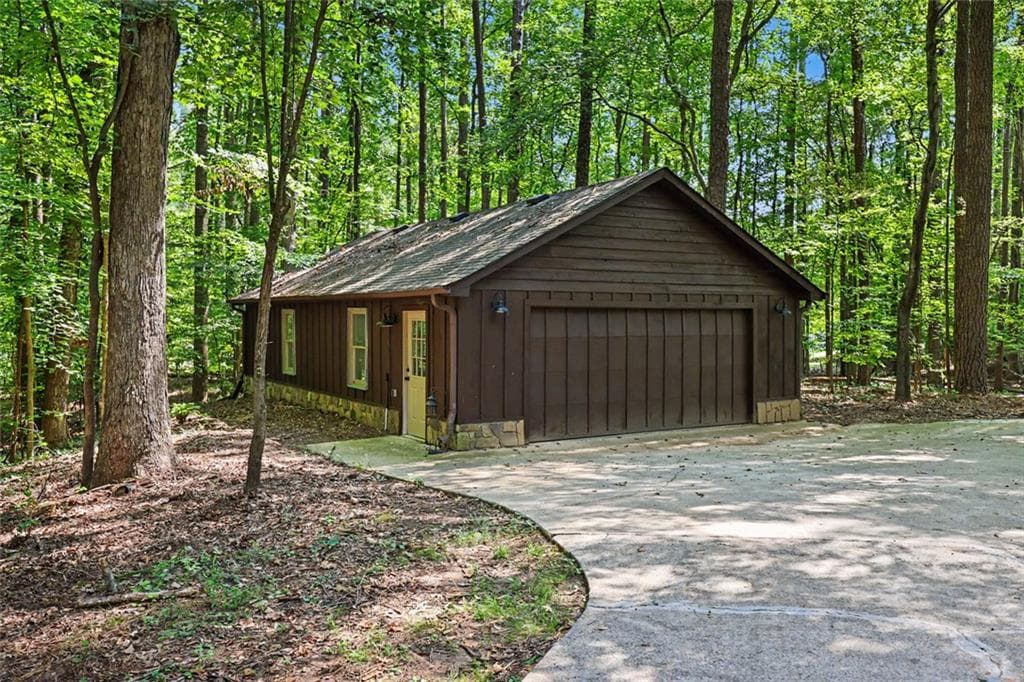 4 bedroom, 4 bathroom, 3,302 sq ft single family residence under contract at 729 Lost Mountain Trail, Kennesaw, GA 30152 — photo 2