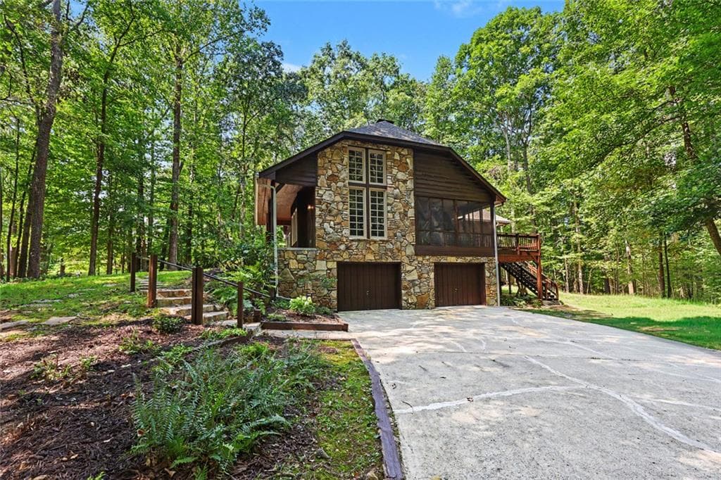 4 bedroom, 4 bathroom, 3,302 sq ft single family residence under contract at 729 Lost Mountain Trail, Kennesaw, GA 30152 — photo 3