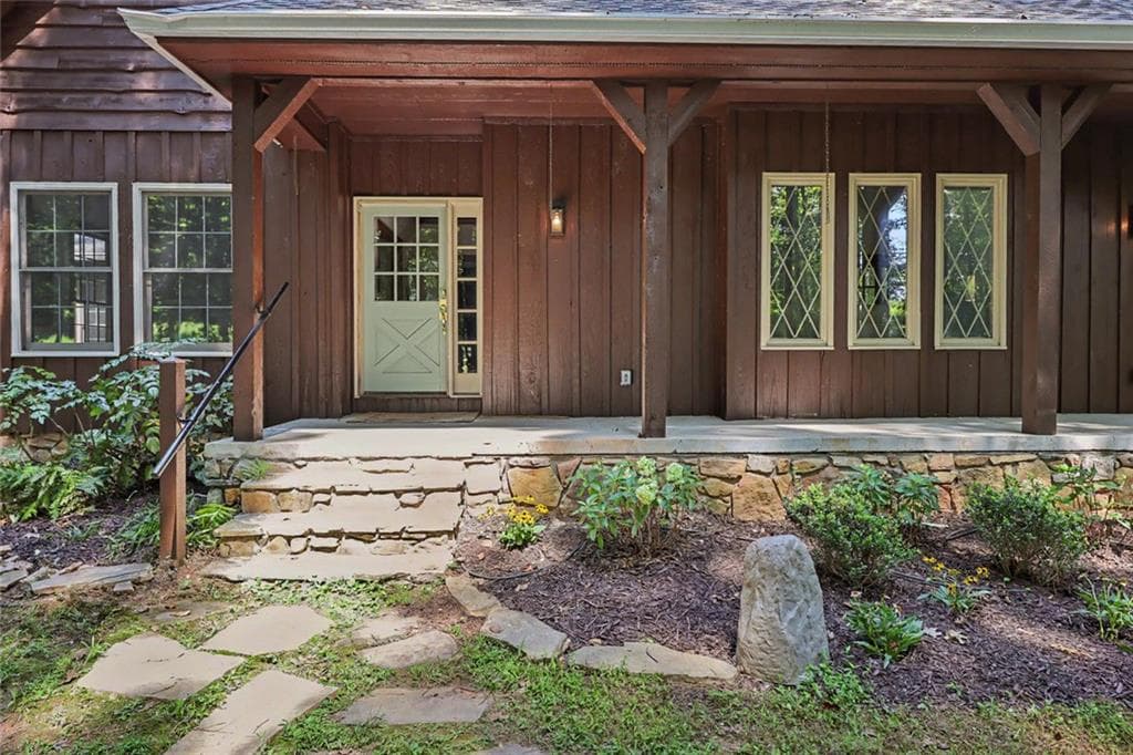 4 bedroom, 4 bathroom, 3,302 sq ft single family residence under contract at 729 Lost Mountain Trail, Kennesaw, GA 30152 — photo 6