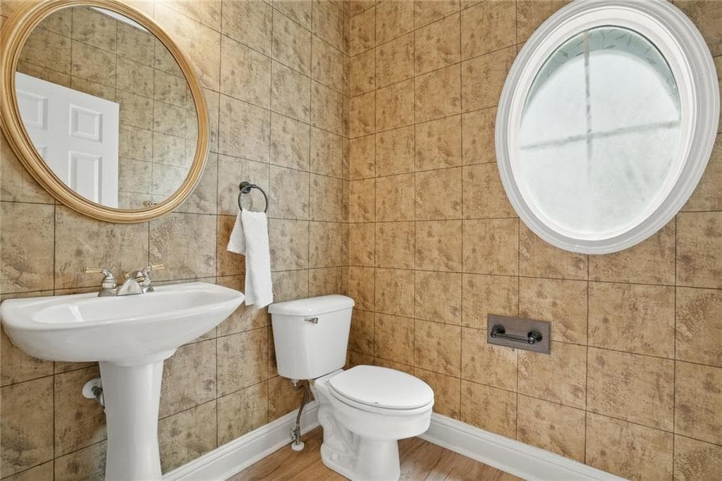 4 bedroom, 3 bathroom, 2,648 sq ft single family residence for sale at 4025 Eyrie Farms Lane, Cumming, GA 30041 — photo 10