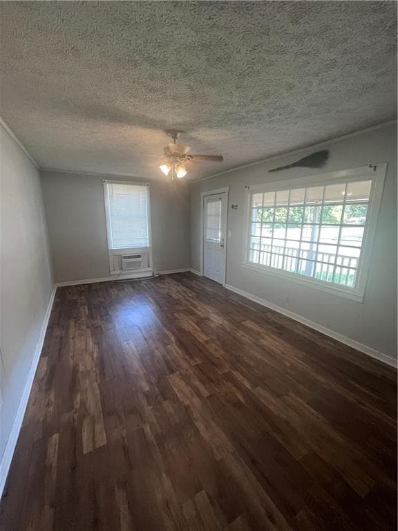 2 bedroom, 1 bathroom, 1,150 sq ft single family residence for sale at 207 N Main Street, Adairsville, GA 30103 — photo 6