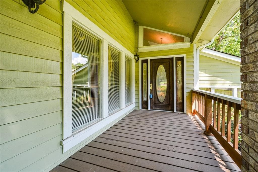 4 bedroom, 4 bathroom, 2,635 sq ft single family residence for sale at 6838 Springwood Drive, Douglasville, GA 30135 — photo 6