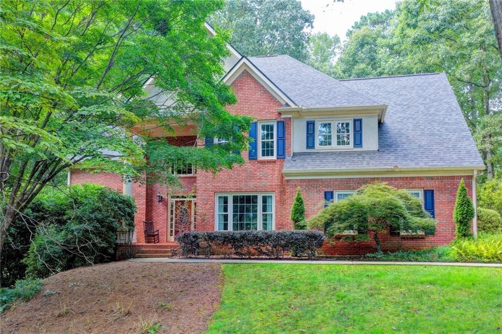 5 bedroom, 5 bathroom, 3,950 sq ft single family residence for sale at 375 Petersford Way, Milton, GA 30004 — photo 2