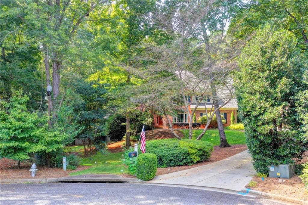5 bedroom, 5 bathroom, 3,950 sq ft single family residence for sale at 375 Petersford Way, Milton, GA 30004