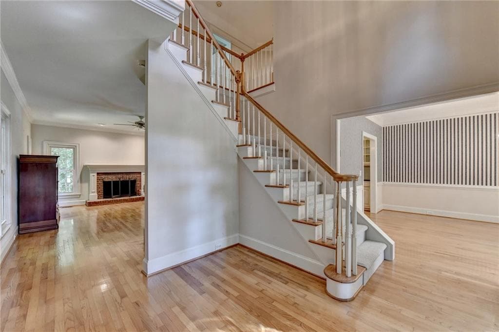 5 bedroom, 5 bathroom, 3,950 sq ft single family residence for sale at 375 Petersford Way, Milton, GA 30004 — photo 7