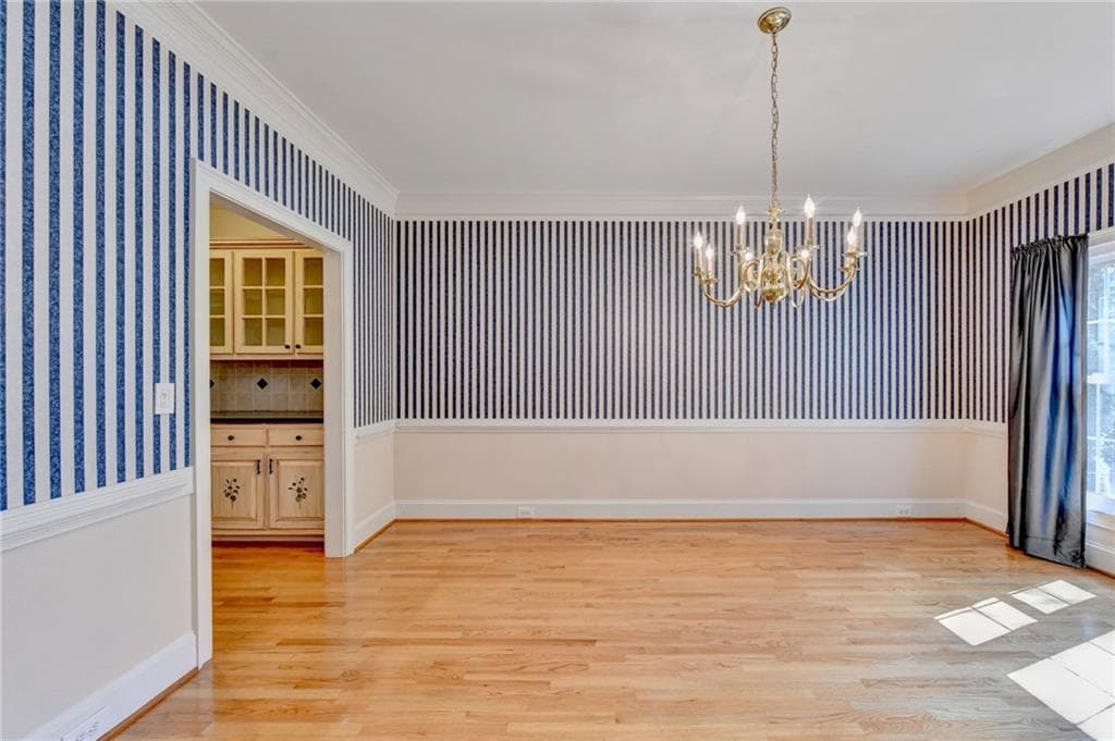5 bedroom, 5 bathroom, 3,950 sq ft single family residence for sale at 375 Petersford Way, Milton, GA 30004 — photo 8