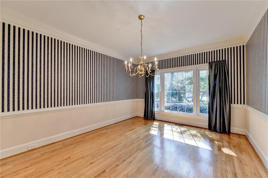 5 bedroom, 5 bathroom, 3,950 sq ft single family residence for sale at 375 Petersford Way, Milton, GA 30004 — photo 9